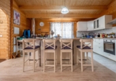 Отдельно стоящий дом с участком на продажу в городе Cúllar Vega Фото