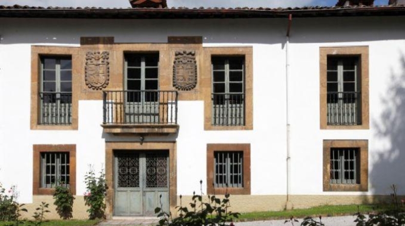 Asturias - Oviedo - 12000m2