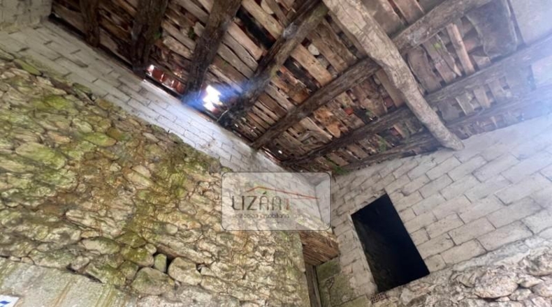 Asturias - Овьедо - 3500m2