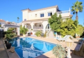 Chalet independiente con terreno en venta en la España, Orihuela, ref: TR408335 foto