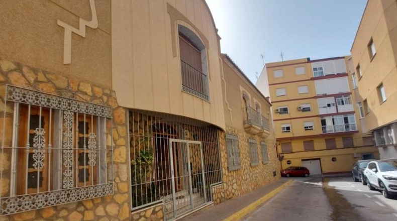 Almeria - Adra - 650m2