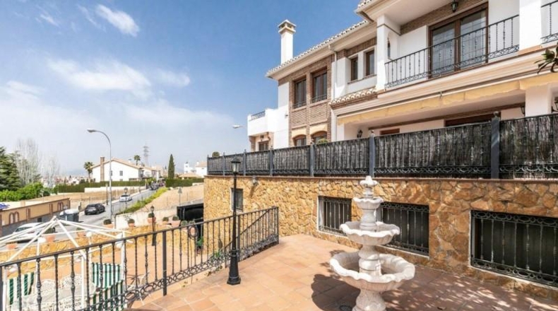 Granada - Huétor Vega - 912m2