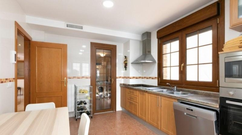 Granada - Huétor Vega - 912m2