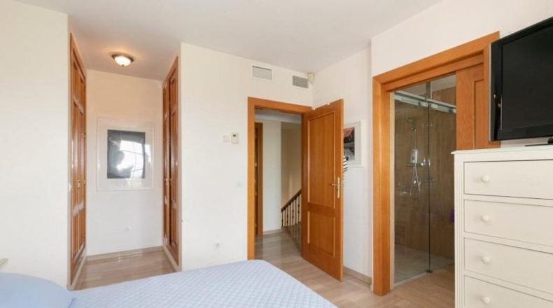 Granada - Huétor Vega - 912m2