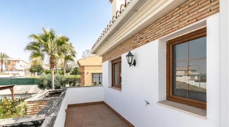 Granada - Huétor Vega - 912m2