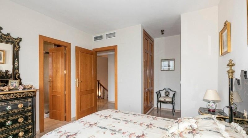 Granada - Huétor Vega - 912m2