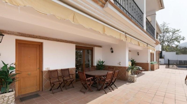 Granada - Huétor Vega - 912m2