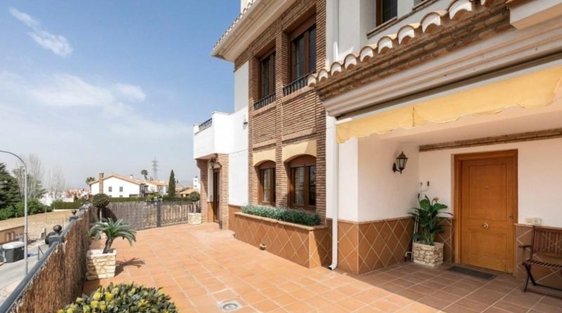 Granada - Huétor Vega - 912m2