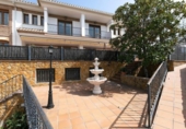 Xalet independent amb terreny en venda a la España, Huétor Vega, ref.: TR223724 foto