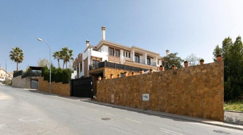 Granada - Huétor Vega - 912m2
