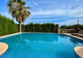 Chalet independiente con terreno en venta en la España, Inca, ref: TR169213 foto