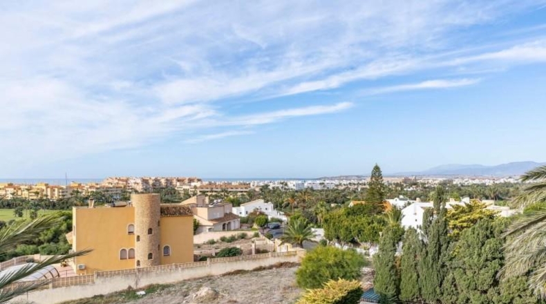 Almería - Almería - 1353m2