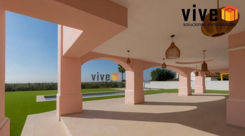Seville - Espartinas - 2700m2