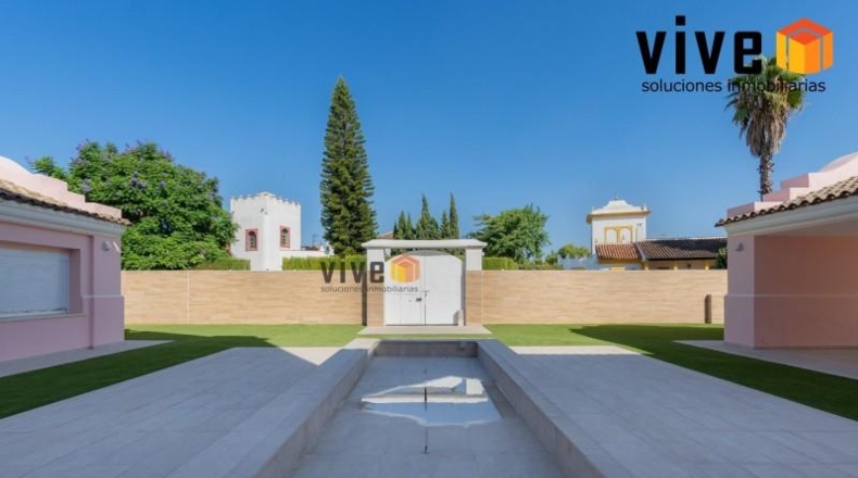 Seville - Espartinas - 2700m2