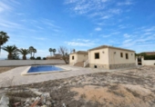Casa de camp amb terreny en venda a la España, Catral, ref.: TR408346 foto