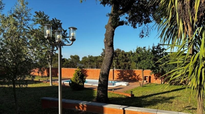 Barcelona - la Torre de Claramunt - 1128m2