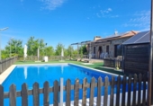 Casa de camp amb terreny en venda a la España, Cumbres Mayores, ref.: TR228995 foto