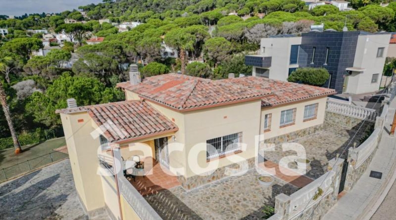 Girona - Lloret de Mar - 1142m2