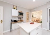Chalet independiente con terreno en venta en la España, Torrelodones, ref: TR387358 foto
