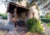 Chalet independiente con terreno en venta en la España, Torrelodones, ref: TR387358 foto