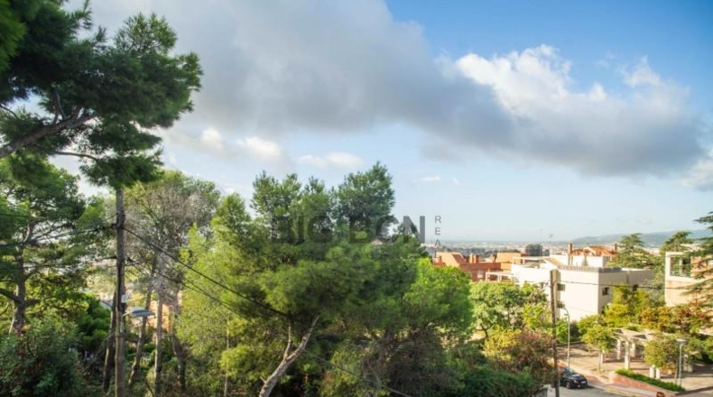Barcelona - Esplugues de Llobregat - 260m2