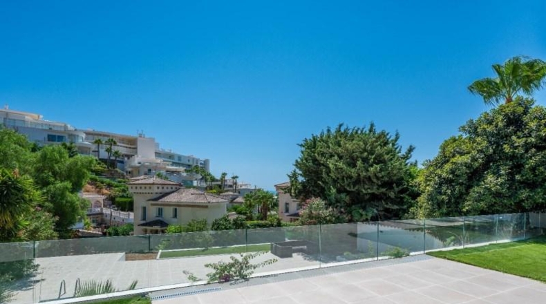 Málaga - Benalmádena - 1091m2