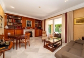 Chalet independiente con terreno en venta en la España, Alicante, ref: TR398506 foto
