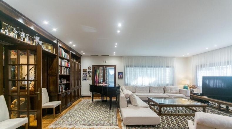 Barcelona - Pallejà - 550.65m2