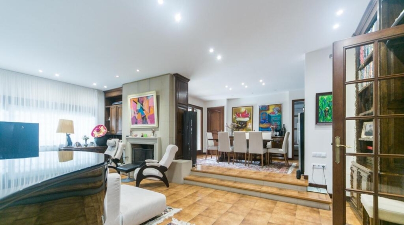 Barcelona - Pallejà - 550.65m2