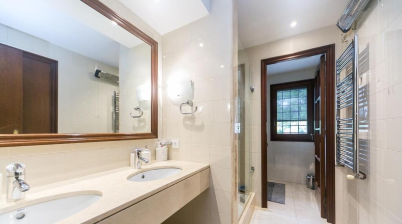 Barcelona - Pallejà - 550.65m2