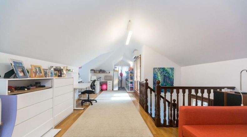 Barcelona - Pallejà - 550.65m2