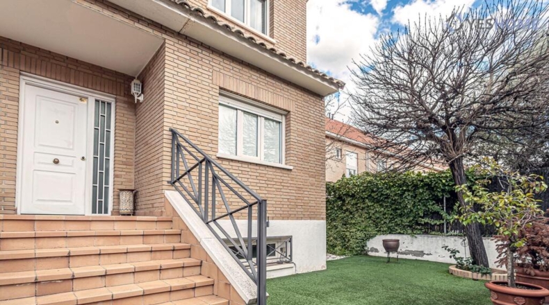 Community of Madrid - Villanueva de la Cañada - 429m2