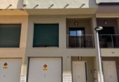 Таунхаус с участком на продажу в городе Ondara. Фото