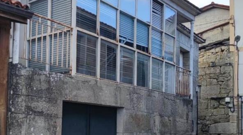 Orense - Esgos - 100m2