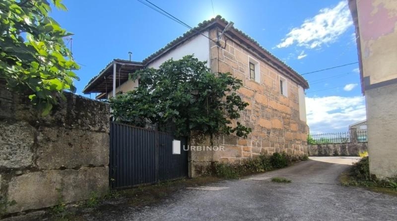 Orense - San Cibrao das Viñas - 233m2