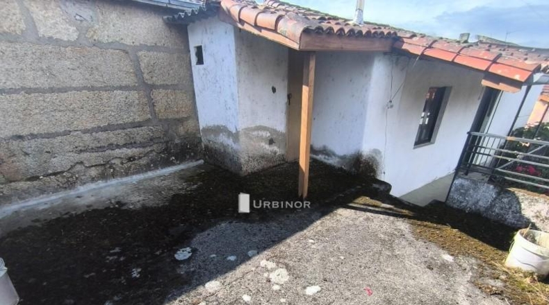 Orense - San Cibrao das Viñas - 233m2