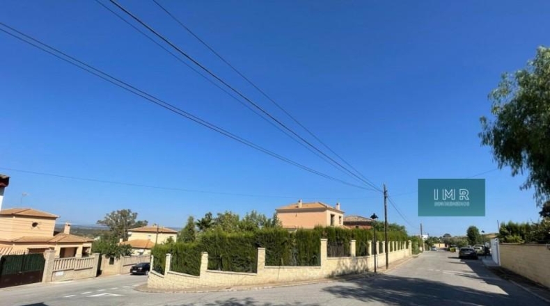Sevilla - Castilblanco de los Arroyos - 729m2