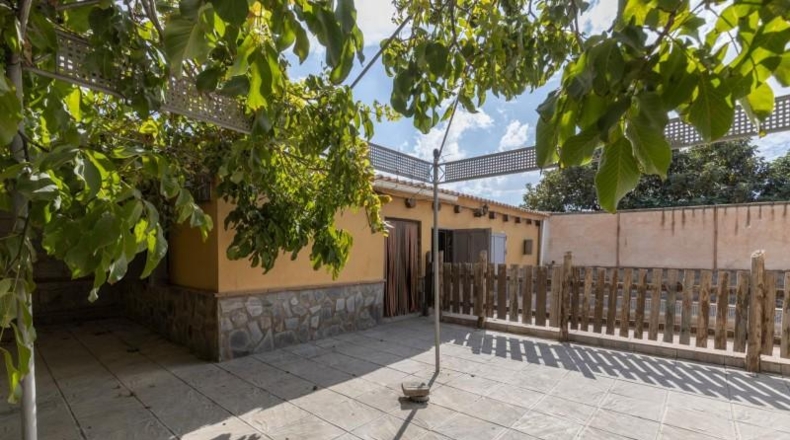 Granada - Alhendín - 1984m2