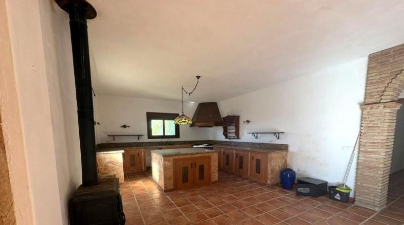 Málaga - Riogordo - 11673m2