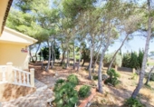 Chalet independiente con terreno en venta en la España, Cunit, ref: TR166672 foto