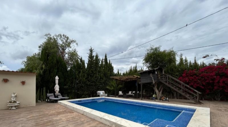Аликанте - Novelda - 3000m2