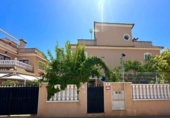 Chalet independiente con terreno en venta en la España, Orihuela, ref: TR321640 foto