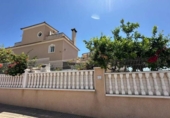 Chalet independiente con terreno en venta en la España, Orihuela, ref: TR321640 foto
