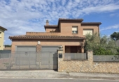 Xalet independent amb terreny en venda a la España, Tordera, ref.: TR408761 foto