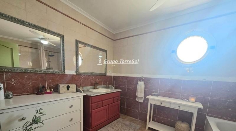Аликанте - Dolores - 6754m2