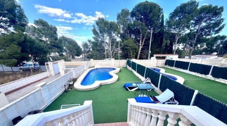Аликанте - La Nucia - 298m2