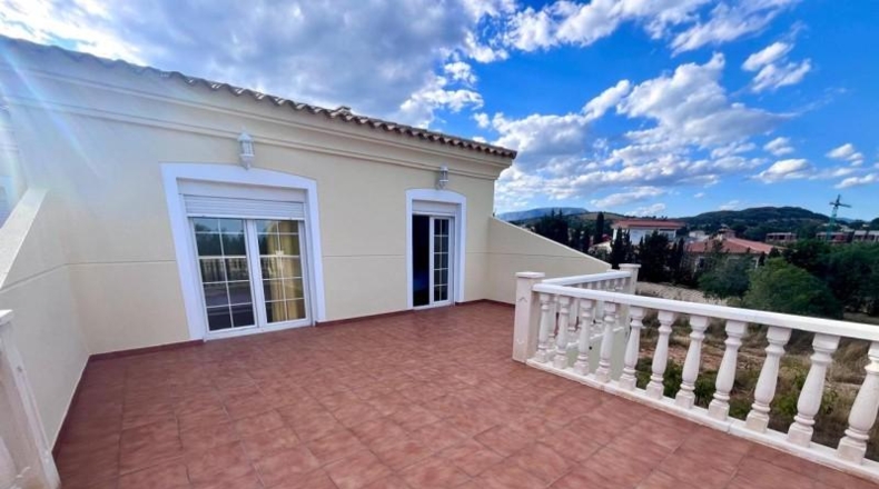 Аликанте - La Nucia - 298m2