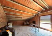 Отдельно стоящий дом с участком на продажу в городе Sant Salvador de Guardiola Фото