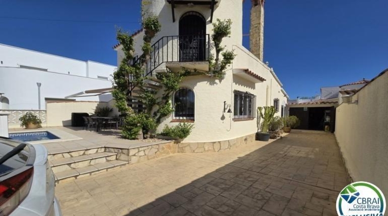 Gerona - Castelló d'Empúries - 327m2