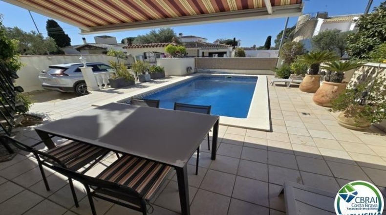 Gerona - Castelló d'Empúries - 327m2